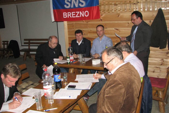 Rozšírene predsedníctvo Slovenskej národnej strany na Orave