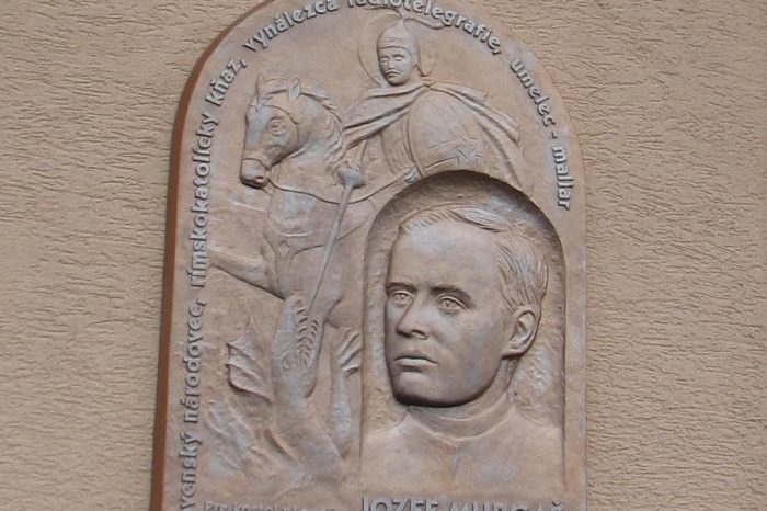 Odhalenie pamätnej tabule Jozefa Murgaša v Podbrezovej