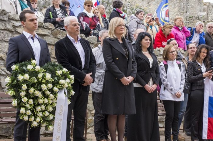 Predstavitelia SNS na Národnej slávnosti na Devíne