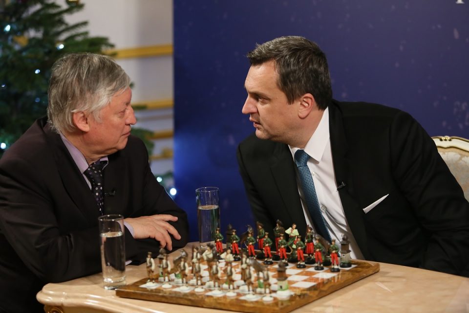 A. Danko a A. Karpov - O šachu a politike
