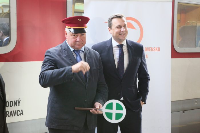 Andrej Danko sa dnes zúčastnil vypravenia prvého InterCity vlaku, ktorý bude premávať od 11. decembra na trati Bratislava - Košice
