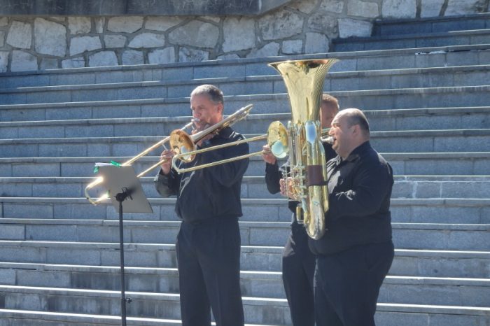 SNP si pripomenuli na Dargove, v Nálepkove, okolo Michaloviec i výstupom na Šimonku