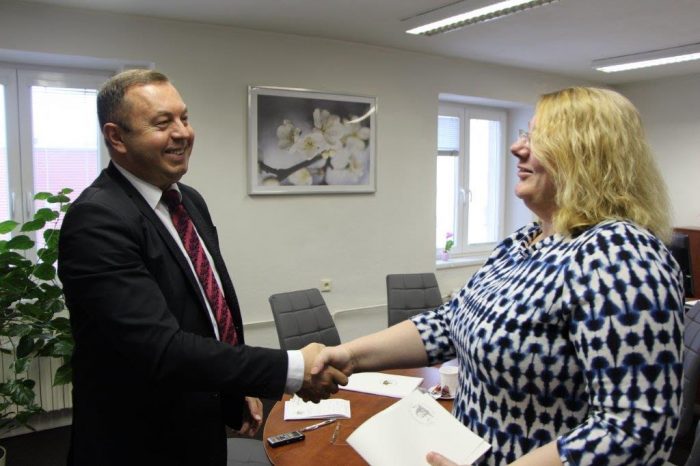 Podrobnosti plnenia memoranda ŠPÚ a ÚSŽZ + vzdelávacie centrá v zahraničí.