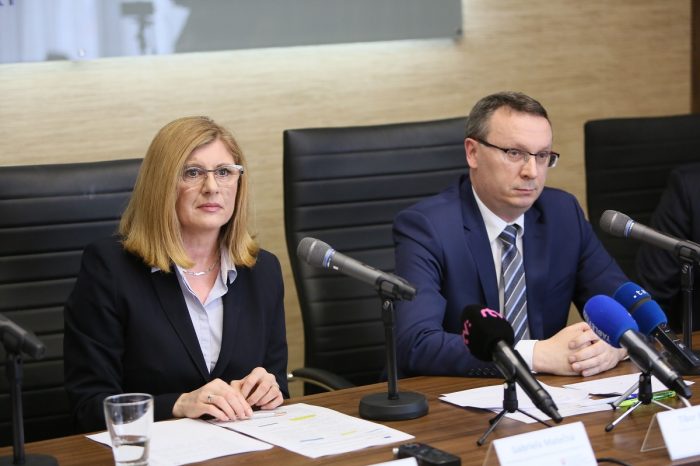 G. Matečná, T. Bernaťák - O dvojakej kvalite potravín