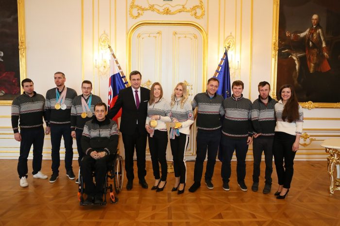 Predseda NR SR a SNS Andrej Danko na Bratislavskom hrade privítal úspešných športovcov