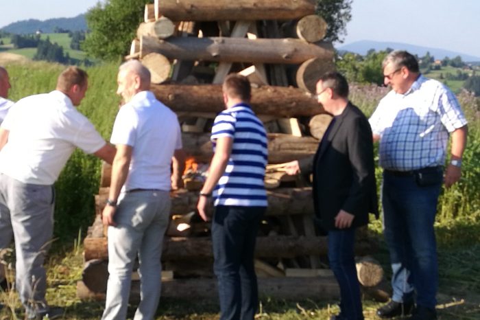 Vatra zvrchovanosti v Oravskej Lesnej