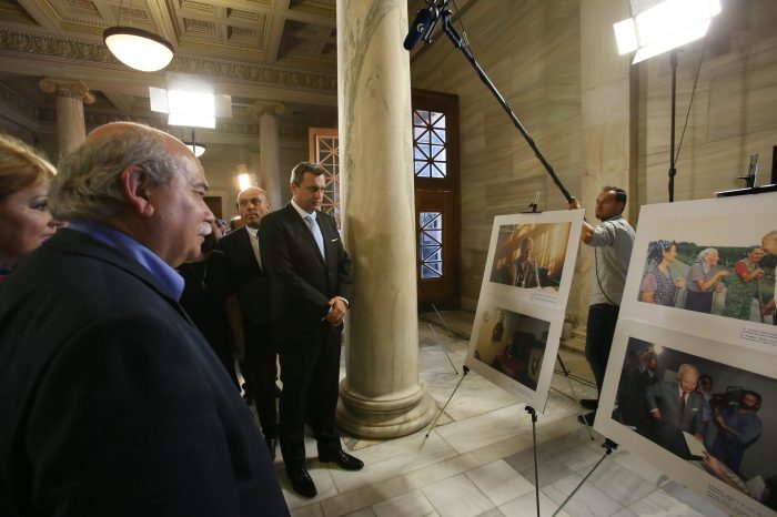 Na pôde Helénskeho parlamentu Andrej Danko otvoril výstavu fotografií o Alexandrovi Dubčekovi