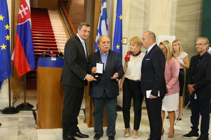 A. Danko - Zlatá medaila od Helénskeho parlamentu