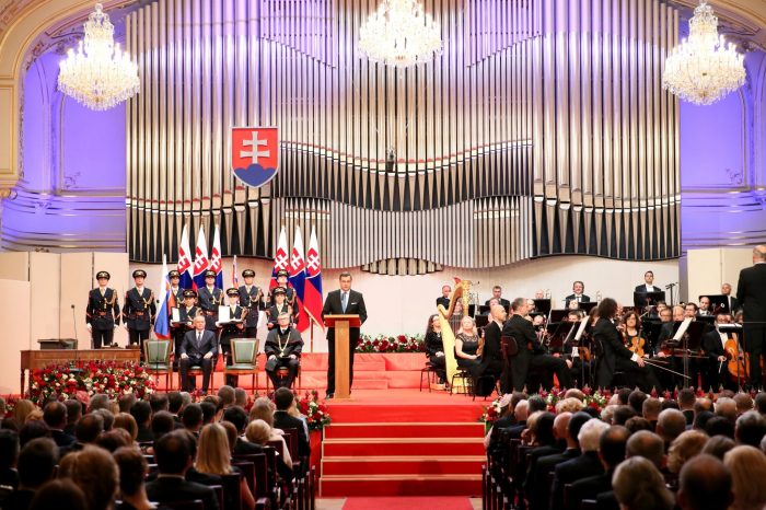 Andrej Danko: Žijeme v digitálnej dobe, kde sa človek človeku stáva vlkom. Pani prezidentku čaká neľahká úloha, želám jej, aby pomohla ľuďom zachovať si ľudskosť.