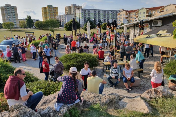 OSLAVY ZVRCHOVANOSTI V TOPOĽČANOCH