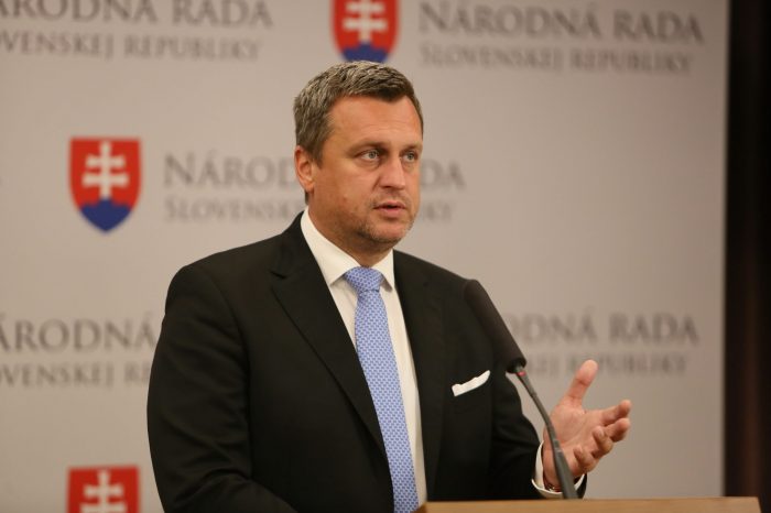 A. Danko - O zvýšení minimálnych dôchodkov
