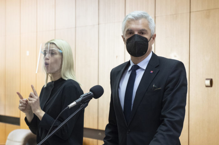 Slovenská národná strana vyzýva ministra zahraničných vecí Korčoka, aby neútočil za návštevu Ruskej federácie generálneho  prokurátora Maroša Žilinku.