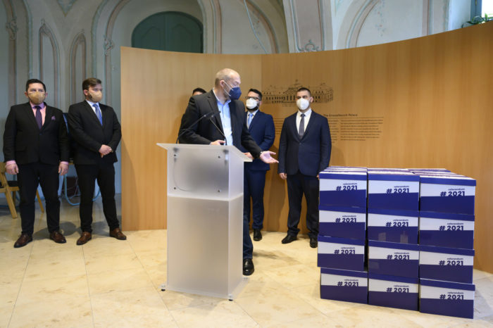 Slovenská národná strana vyjadruje úprimnú ľútosť nad politickým individualizmom strany Smer-SD Roberta Fica.