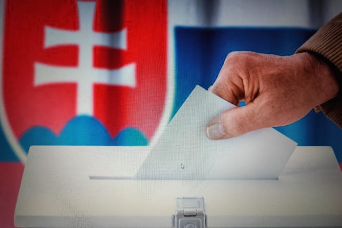 Krivé zrkadlo pravdu neukáže!