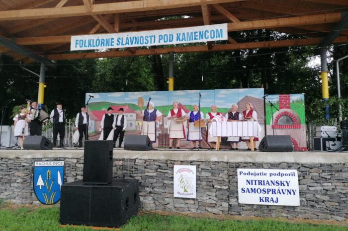 Folklórne slávnosti pod Kamencom