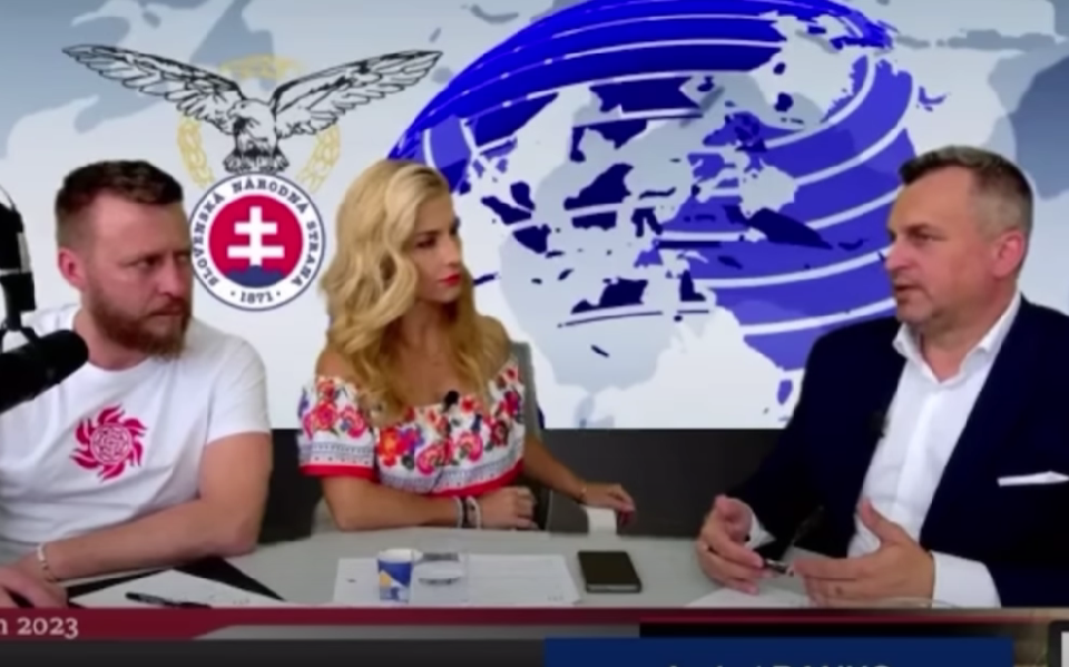 Je to obyčajný špinavý “deal” s migrantmi.