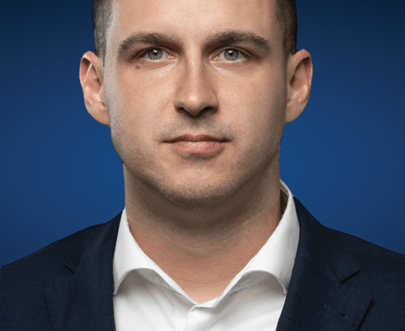 Denník N sa už ozval a potvrdil, že pán Šimečka je vlastne akcionár, tak si to ešte raz zhrňme.
