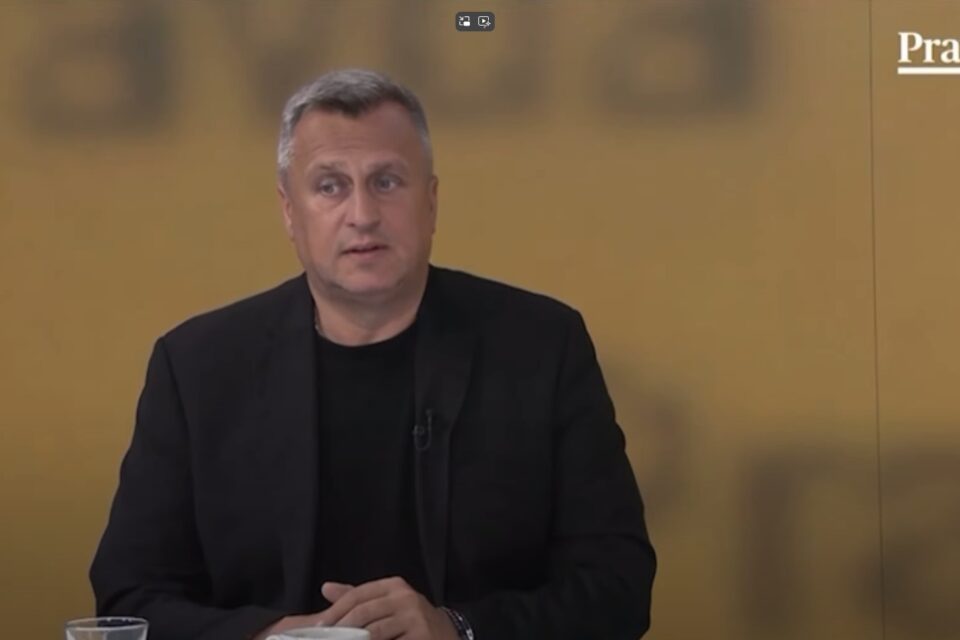 Transakčná daň zabíja rôzne sektory v hospodárstve, je to neúnosné, preto SNS tlačí na jej zrušenie.
