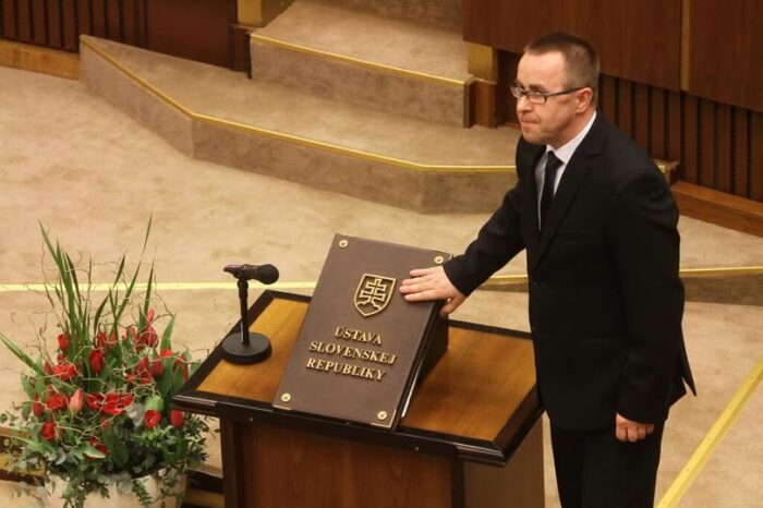 ZÁKLADNÝ PILIER NAŠEJ DEMOKRACIE