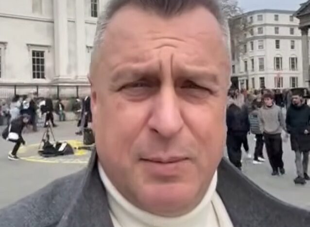 POZDRAVUJEM Z LONDÝNA! Nezabudnite, Apple má dnes 50 rokov. Gratulujeme